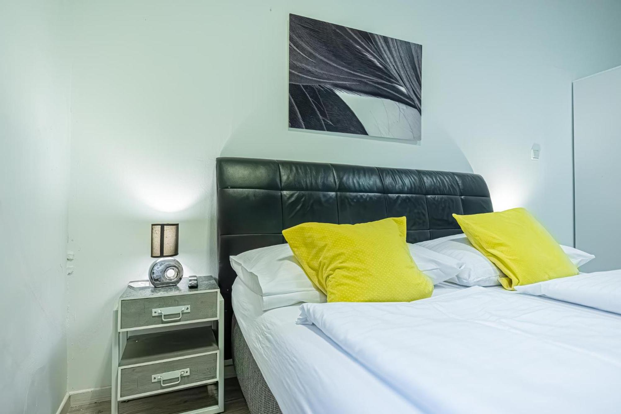 Modern Apartment Suitable For Longstays Виена Екстериор снимка